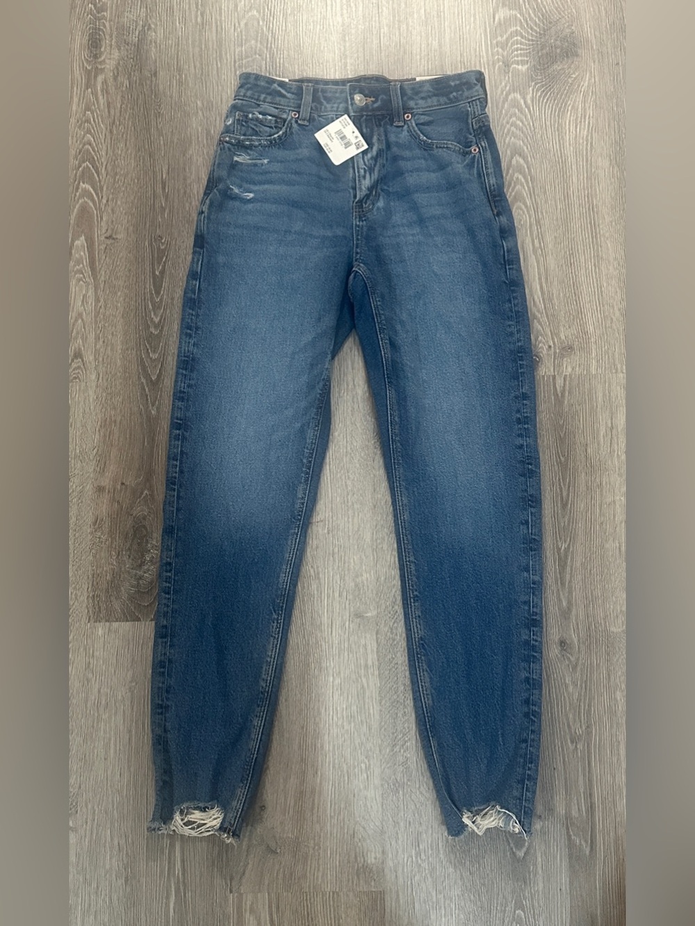 NWT American Eagle Women’s Blue High-Rise Mom Jeans Sz 2